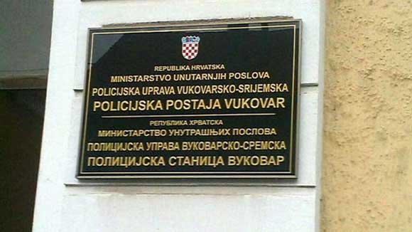 Stožer: S premijerom nismo dogovorili da se dvojezične ploče neće skidati