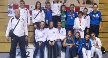 Članovi Karate kluba Brotnjo osvojili pet medalja na Cro Openu u Rijeci 