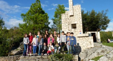 Polaganjem vijenaca i paljenjem svijeća otpočeli 10. jubilarni 'Didakovi dani' 