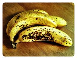 Evo što će vam se dogoditi ako jedete banane s tamnim točkicama