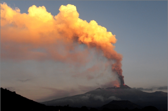 Danas je eruptirao i europski najveći i najaktivniji vulkan: Etna