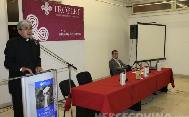 Papa Franjo o životu i vjeri, Tropletovi dani kulture, knjiga