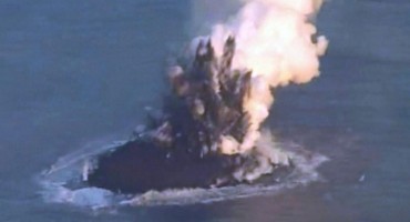 Spektakularna erupcija napravila novi otok u Japanu