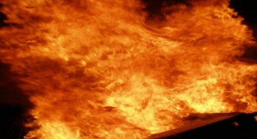 Mladi Mostarac spasio kolege iz autobusa koji se zapalio u vožnji