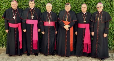 S Biskupske konferencije BiH biskupi upozorili na zabrinjavajuće stanje u zemlji i vlast koja ne čini ništa