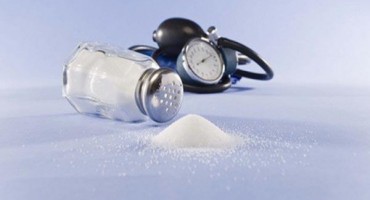 Prevelik unos soli povezan s visokim krvnim tlakom i većim rizikom za srčane probleme