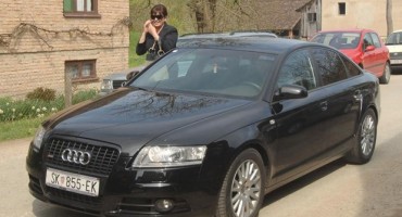 Jure Zovko: Sponzoruše, županice, gejice i jedna izgubljena duša 