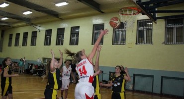 Košarkašice Zrinjskog nadigrale Posušje u svim kategorijama