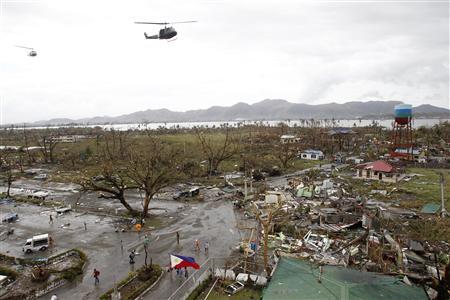U oluji na Flipinima poginulo najmanje stotinu ljudi 
