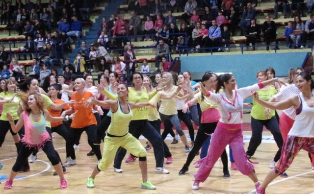 zumba, beskućnici