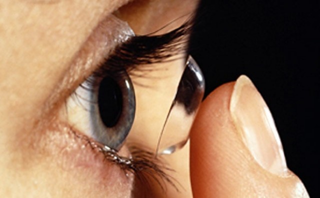 Opasnosti kontaktnih leća