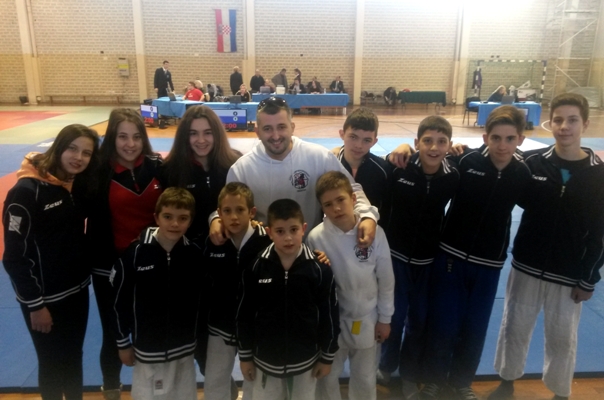 Osam medalja članovima Mostarskog Hercegovca iz Solina