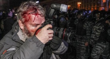 Ukrajina: u prosvjedima ozlijeđeno 46 novinara 