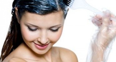 Ovako ćete najlakše vratiti prirodnu boju kose 