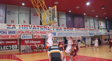 Košarkaški kup BiH: Plemići protiv Radnika, Široki u Čapljini