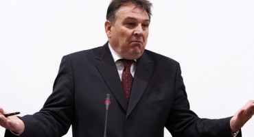 Radimir Čačić, član HNS-a, izbačen iz stranke