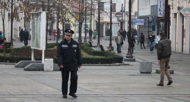 Samo kod nas: Djed tražio intervenciju policije jer baba nije željela seks