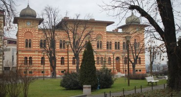 U sjeni bosanske bune: Mostom Fortuna u šoping, školu, liječniku i po bračnog druga!