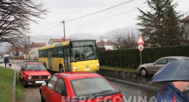 Vojno, djeca, prosvjed, škola, Mostar, Smeće, prijevoz učenika, Mostar, prijevoz, učenici, Mostar, autobusi