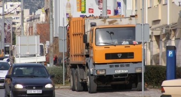 Radnicima Komosa obećana plaća, štrajk ponovo zamrznut