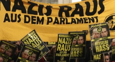  Prosvjed protiv 'Akademikerballa' krajnje desnice