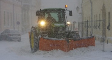 Bizarna nesreća: Ralica skliznula u rijeku 