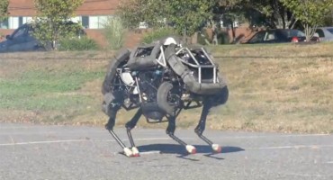 Pentagon će u ratovanju veću ulogu dati robotima 