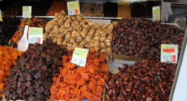 Štandovi po kvartovima sve češća slika u Mostaru