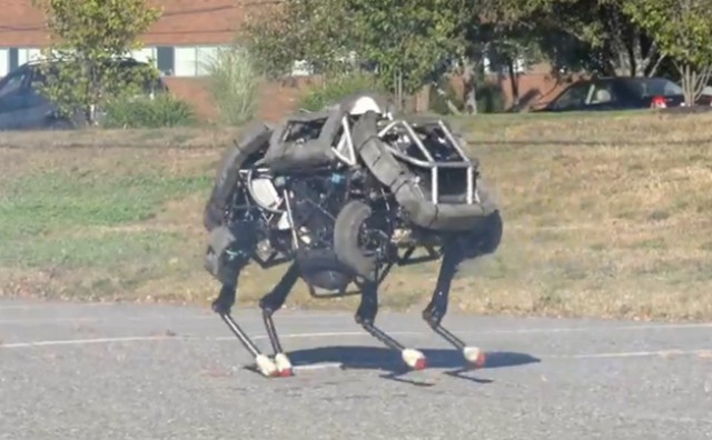Pentagon će u ratovanju veću ulogu dati robotima 