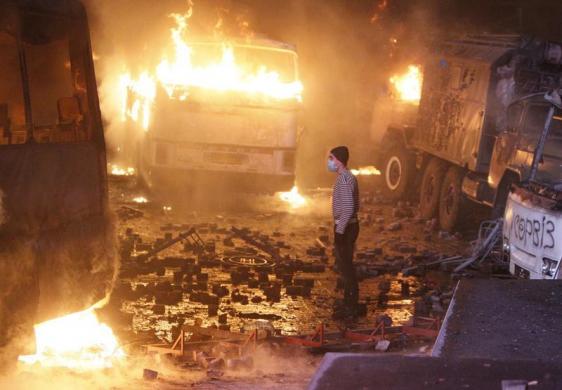 Ratno stanje u Kijevu: Više od 25 ubijenih, Janukovič poručio oporbi da je 'prešla crtu' 
