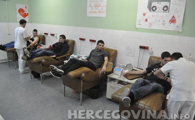 Članovi KN Ultras-Zrinjski Mostar darivali krv - 22.01.2014