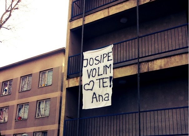 Orginalna poruka dečku: Josipe, volim te! Ana
