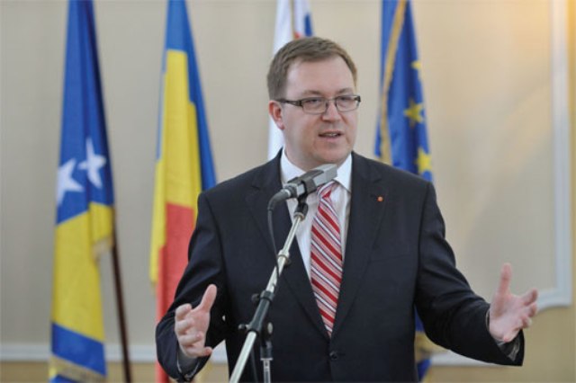 Premijer USK Hamdija Lipovača pobjegao u Hrvatsku