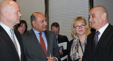 Bevanda u Londonu razgovarao s britanskim ministrom vanjskih poslova Williamom Hagueom