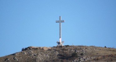 Hum, križ, Mostar
