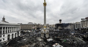 Parlament smijenio Janukoviča - Timošenko na slobodi