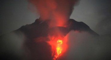 indonezija, vulkan, erupcija, poginuli, Virgin Australia, otkazani letovi, vulkan Etna, erupcija, vulkan