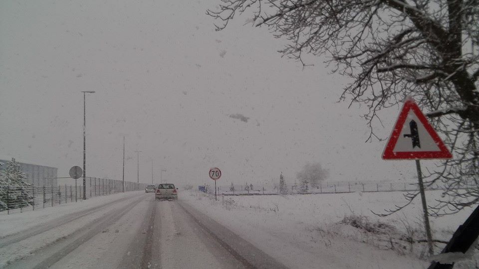 Na Vlašiću 80 cm snijega, u Zavidovićima prijete i zmije!