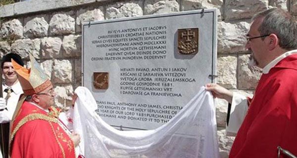 Hrvatima iz BiH otkrivena spomen ploča u Getsemanskom vrtu