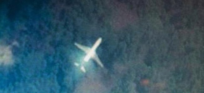 Novinari CNN-a tvrde: Nestali Boeing 777 je progutala 'crna rupa'.