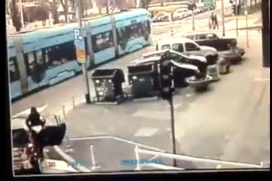 Suvozačica je izašla iz Smarta i popiškila se nasred Zagreba