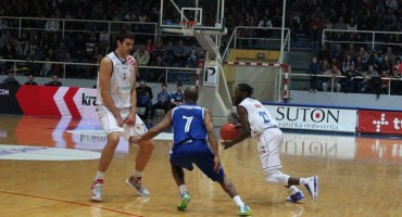 Široki slavio u Sinju