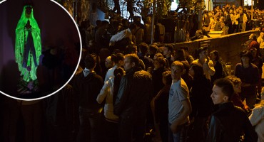 Stotine Belgijaca dolaze vidjeti kipić Djevice Marije koji svijetli