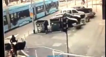 Suvozačica je izašla iz Smarta i popiškila se nasred Zagreba