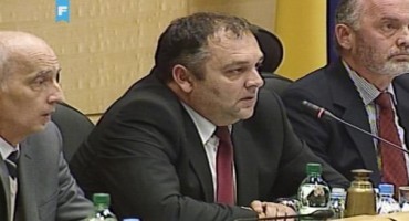 Hrvatska djeca će učiti hrvatski jezik, a ne nepostojeći BHS jezik