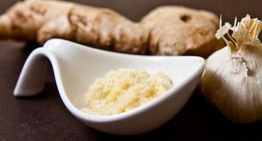 Sjajan trik za borbu protiv zadaha od češnjaka