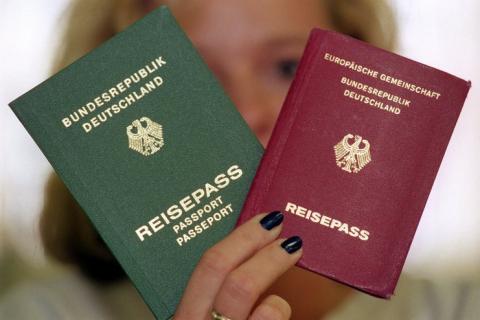 Njemačka vlada prihvaća dvojno državljanstvo