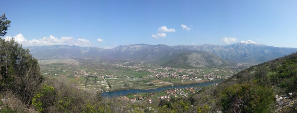 Priče iz Hercegovine: Četrnaest krivina i jedna kragujevka