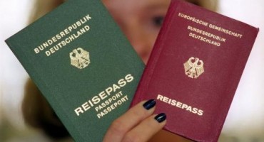 Njemačka vlada prihvaća dvojno državljanstvo