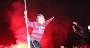 Ultras, dječak, priča